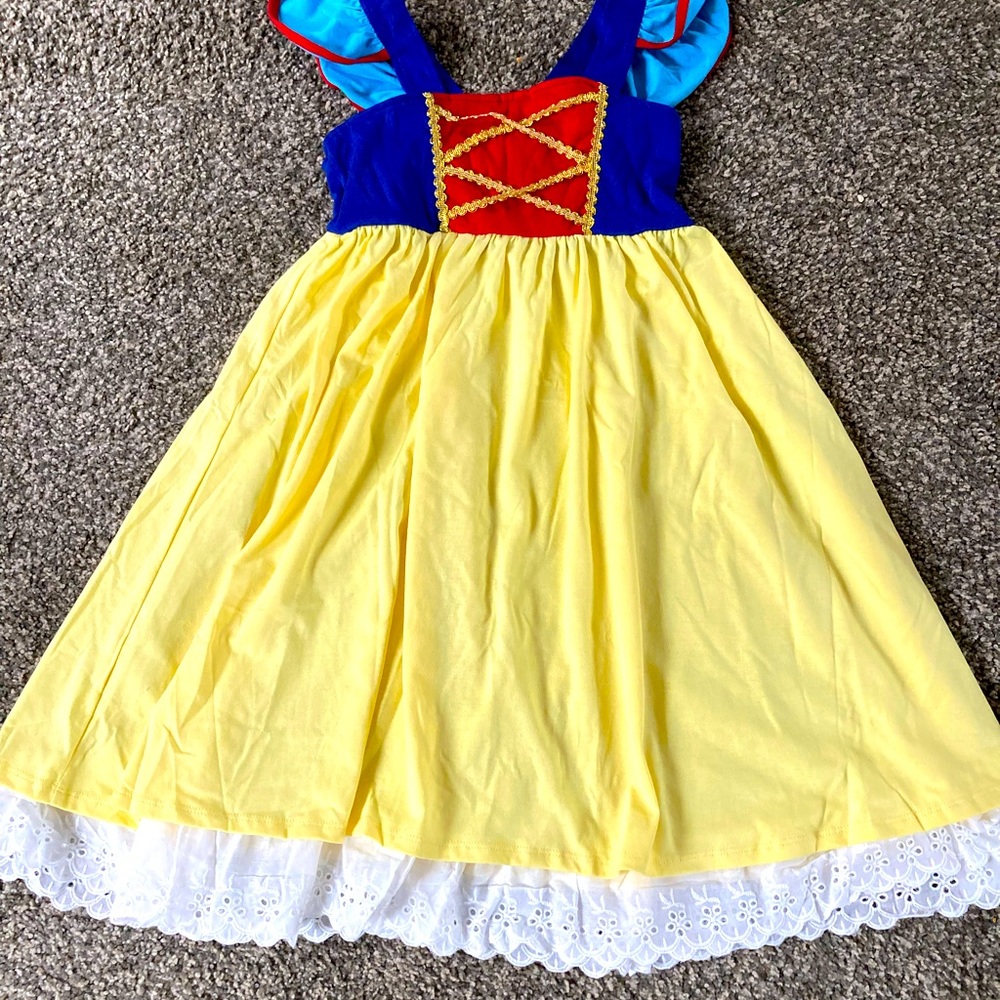 Snow White twirl dress